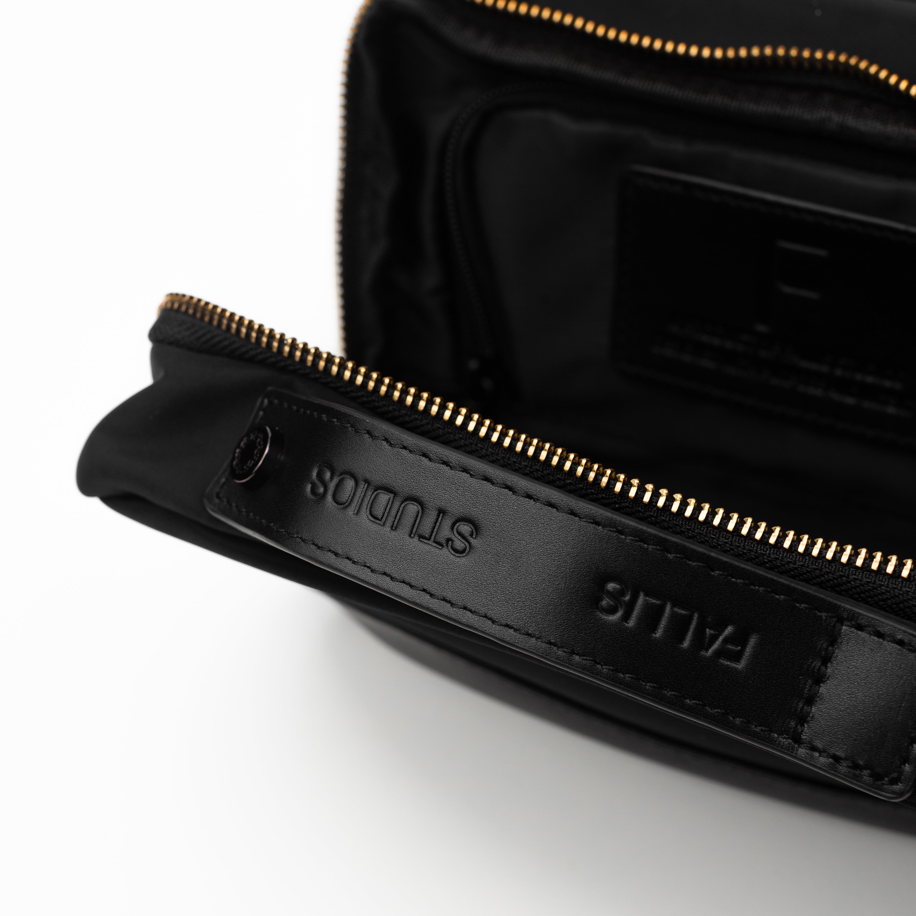 Dopp Kit (Black)